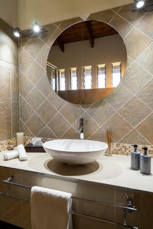 The Anchorage Krantzkloof Apartment Bagian luar foto